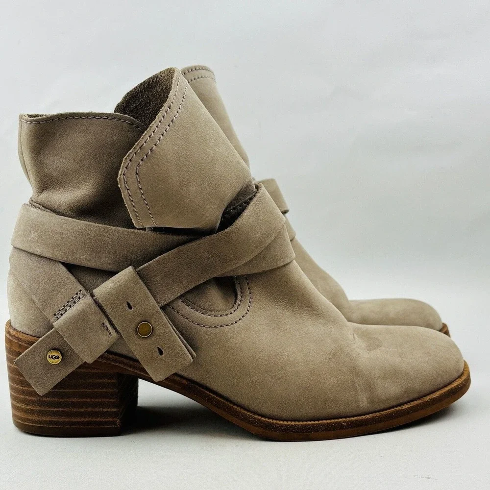 Womens 6 UGG Elora Ankle Boot Sahara Taupe Suede Leather‎ Slip On Boots